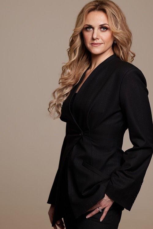 Юлия Исаева ДНКОМ